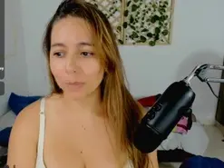 Amateur Free Porn Cam of isa_loves_cum