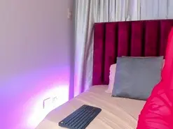 Amateur Watch Live Sex Cams of DaphneBeaumont