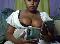 Amateur Sex Chat of Curvypesh