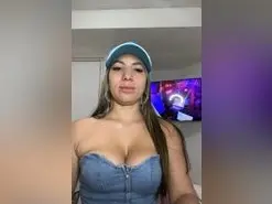 Amateur Free Live Porn of veronicahot1