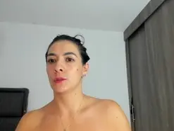Amateur Sex Cam of sara_maisa