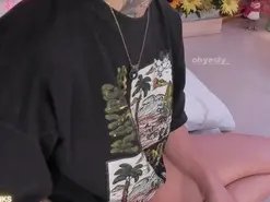 Amateur Adult Webcams of ohyesly_