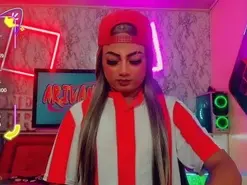 Amateur Free Porn Cam of Mia_brunette__