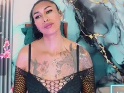 Amateur Free Porn Cam of khiara_moretti