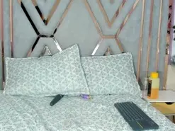 Amateur Free Live Porn of vanesaa_mejia