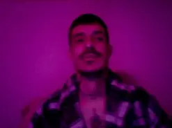 Amateur Live Sex Cam of rober777xl