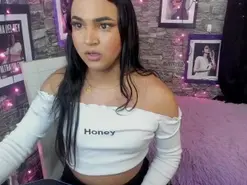 Amateur Sex Chat of Kira_Hot