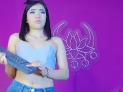 Amateur Adult Webcams of arii_moon