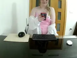 LadyMellns from amateur