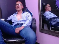 Amateur Live Porn of Oswaldo__