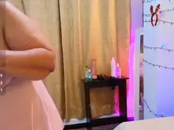 Amateur Nude Webcam of Girl_Amada