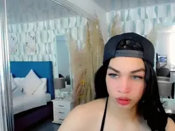 Amateur Adult Webcam of Kendall_Sky