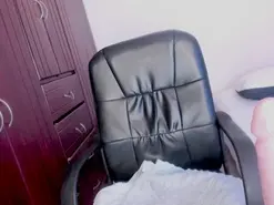 Amateur Adult Webcams of antonella_kiss