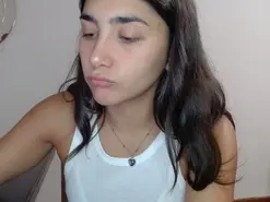 Amateur Free Live Porn of Silent_Petite