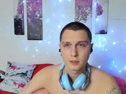 Amateur Live Sex of Alex_WandHot