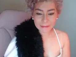 Amateur Live Sex of Cyndi_rockefell