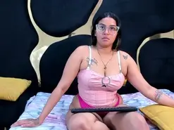 Amateur Sex Chat of LunaRoosee