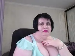 Amateur Nude Webcam of WildBerry