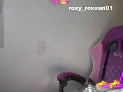 Amateur Nude Webcam of roxy_roxxan