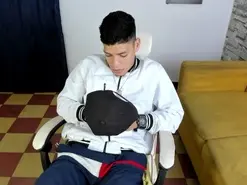 Amateur Free Live Porn of Mike_Guzman