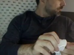 Amateur Live Porn of TheCrazyBoy