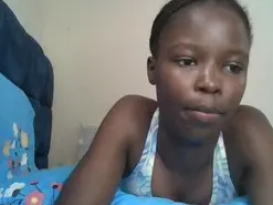 Amateur Nude Webcam of Taliah-petite