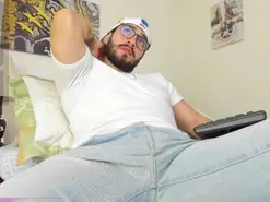 Amateur Sex Cam of jeyco_santino