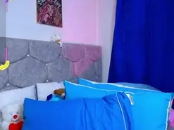 Amateur Live Sex Cam of OwenBlue__