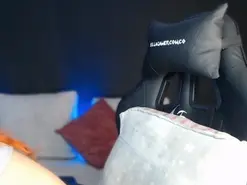 Amateur Live Sex Cam of skinny_Raven