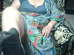 Amateur Nude Webcam of indianbhabi40