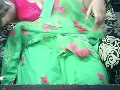 Amateur Watch Live Sex Cams of indianbhabi40