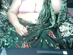 Amateur Sex Chat of indianbhabi40