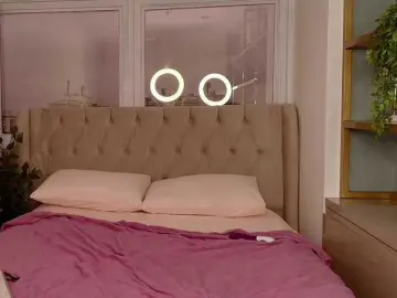 Joan-Quinn from bongacams