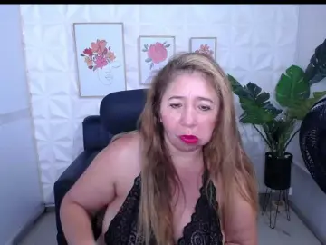 Bongacams Nude Webcam of Valentina-mature