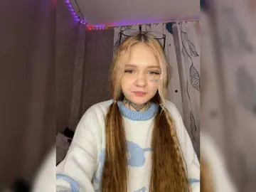 LiaaaLi from bongacams