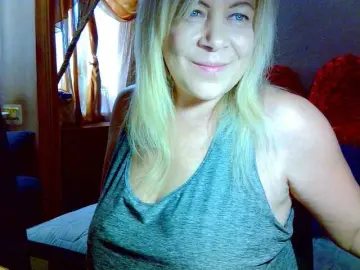 Bongacams Live Sex Cam of Savan35na