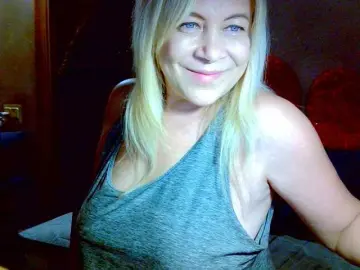 Bongacams Adult Webcam of Savan35na