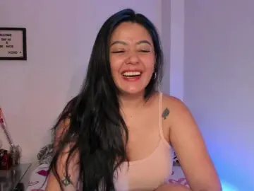 Bongacams Sex Cam of Lauratoro