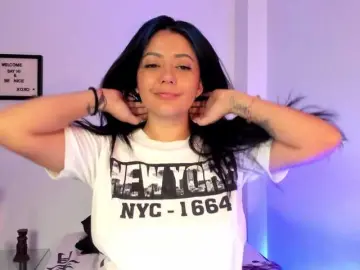 Bongacams Watch Live Sex Cams of Lauratoro