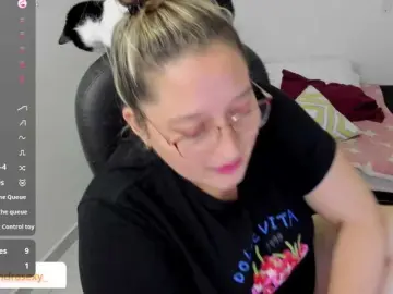 Bongacams Live Sex Cam of alejandramilf