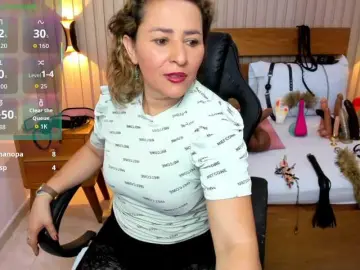 Bongacams Nude Webcam of luciana-ballesteros