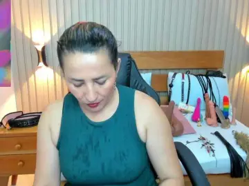 Bongacams Live Sex Cam of luciana-ballesteros