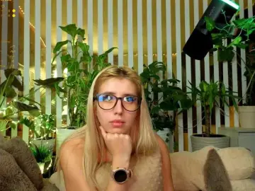 Bongacams Adult Webcams of MiaLiaHot