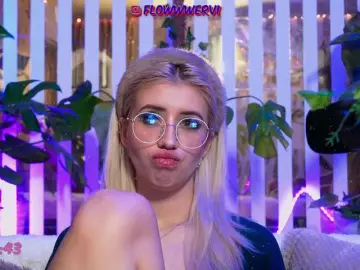 Bongacams Adult Webcam of MiaLiaHot