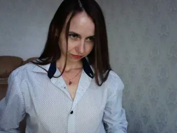 Eva674 from bongacams