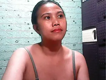 Bongacams Live Sex Cam of Aliceyu