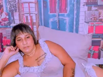 Bongacams Nude Webcam of indianroxy