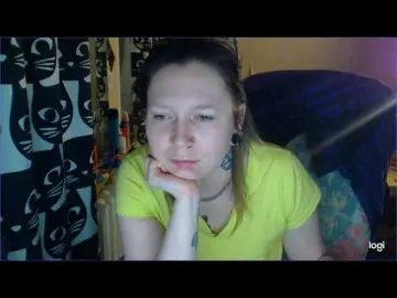 Ozalin from bongacams