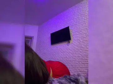 Bongacams Watch Live Sex Cams of sweetkira25