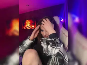 Bongacams Watch Live Sex Cams of HotGirlEva